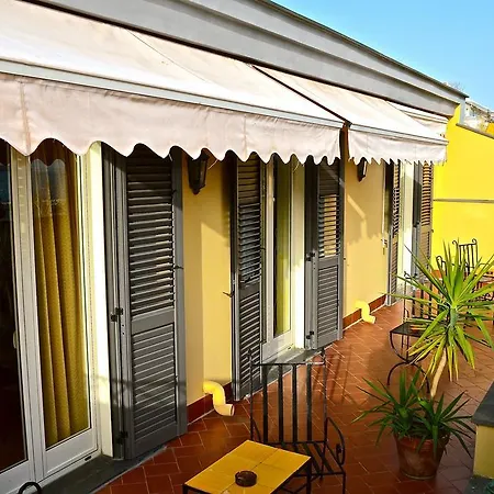 Bed & Breakfast Riviera Di Chiaia Turrisi 3*