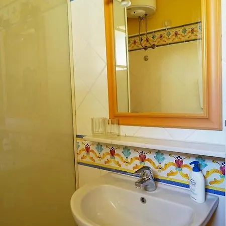 Riviera Di Chiaia Turrisi Panzió Nápoly